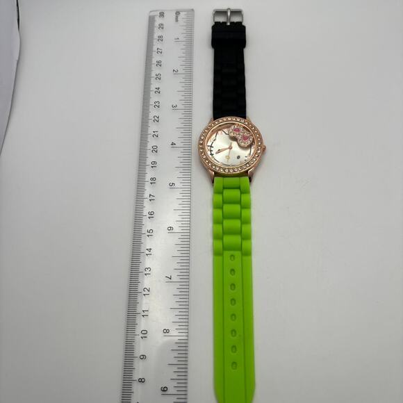 Gold hello kitty watch - Picture 4 of 4